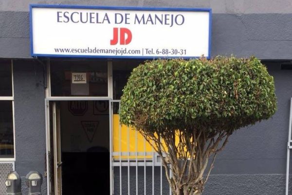 Escuela de Manejo JD en Tijuana