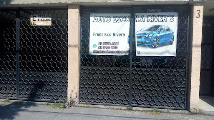 Autos Escuela River's en Tlalnepantla