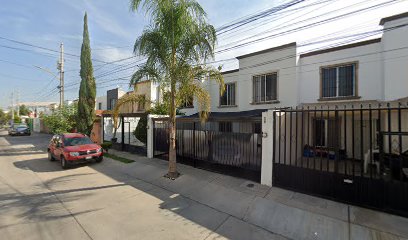 Escuela de Manejo JR Carlos en Aguascalientes