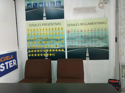 Escuela de Manejo Master (Av. 412) en Gustavo A. Madero