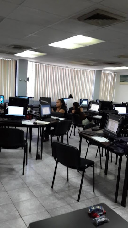 Celeex Acapulco Uagro. en Acapulco